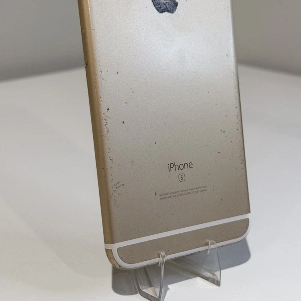 iPhone 6s Plus 16GB Unlocked A1687 - Scratch/Corner Crack, ePoor Battery | Works